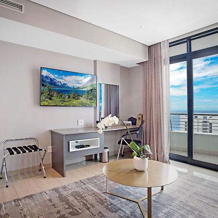 The Capital Pearls Hotel Durban Exterior foto A living room at the Hilton San Diego Bayfront